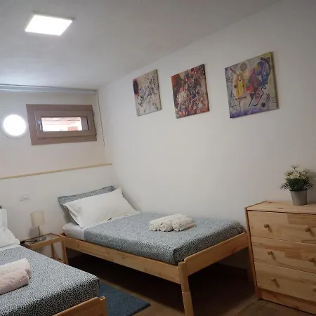Vacanze Nella Casetta Апартаменты *